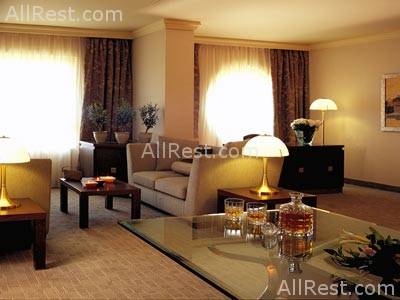 Holiday Inn Attica Avenue 22